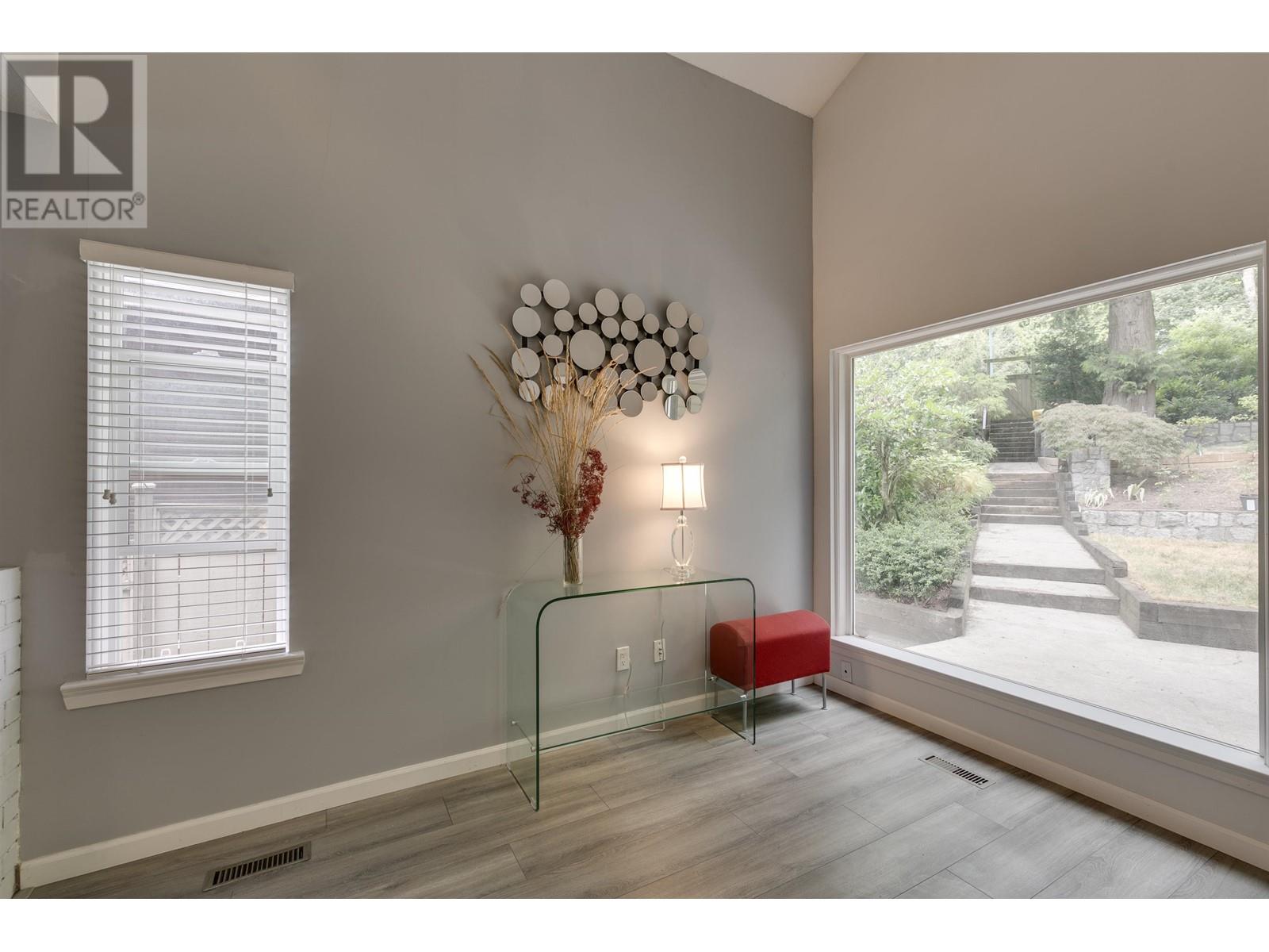307 Mariner Way, Coquitlam, British Columbia  V3K 1N5 - Photo 10 - R2812757