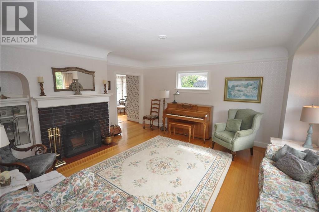 3550 W 39th Avenue, Vancouver, British Columbia  V6N 3A5 - Photo 2 - R2827305