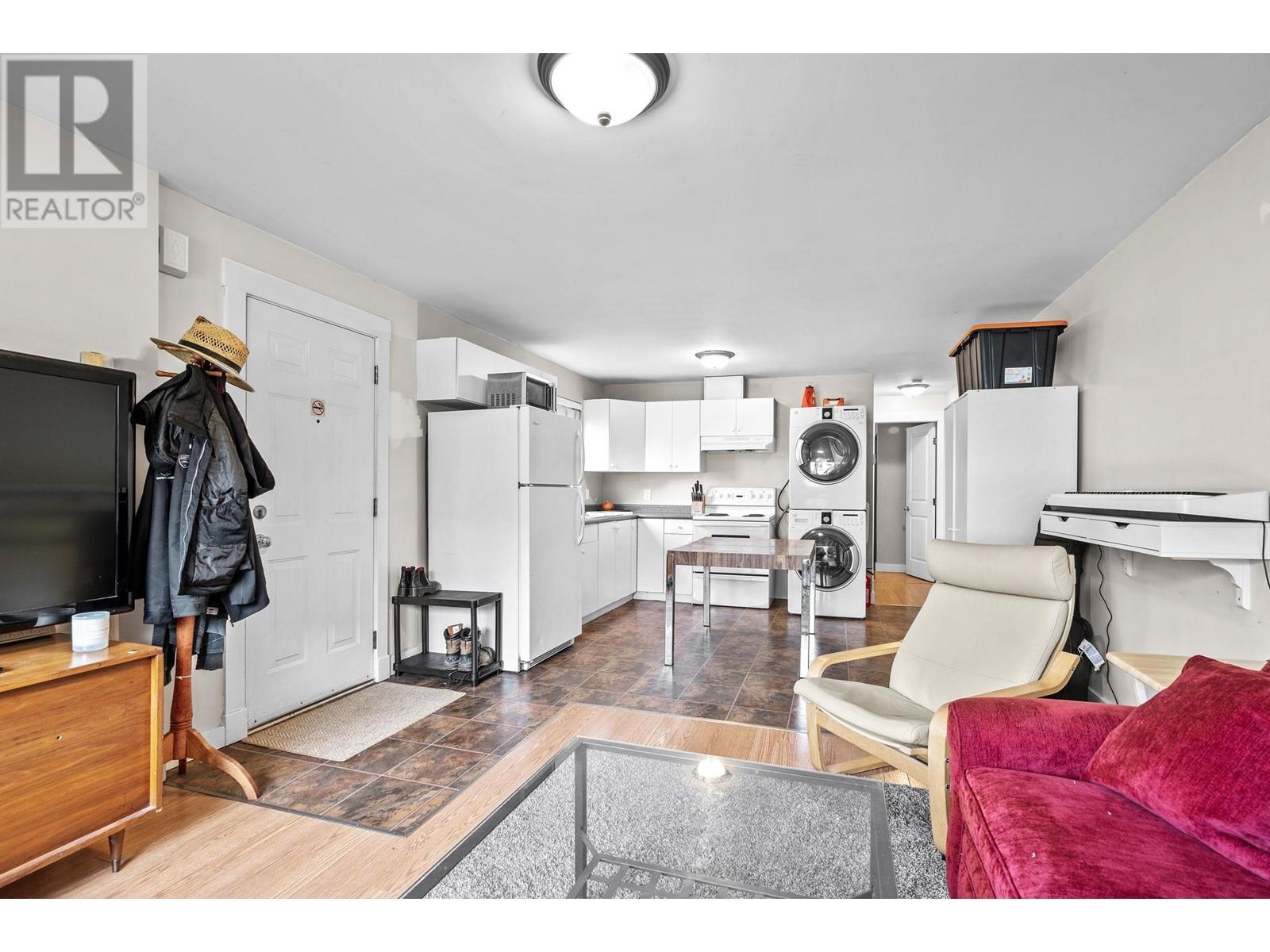 38106 Fourth Avenue, Squamish, British Columbia  V8B 0A9 - Photo 24 - R2827285