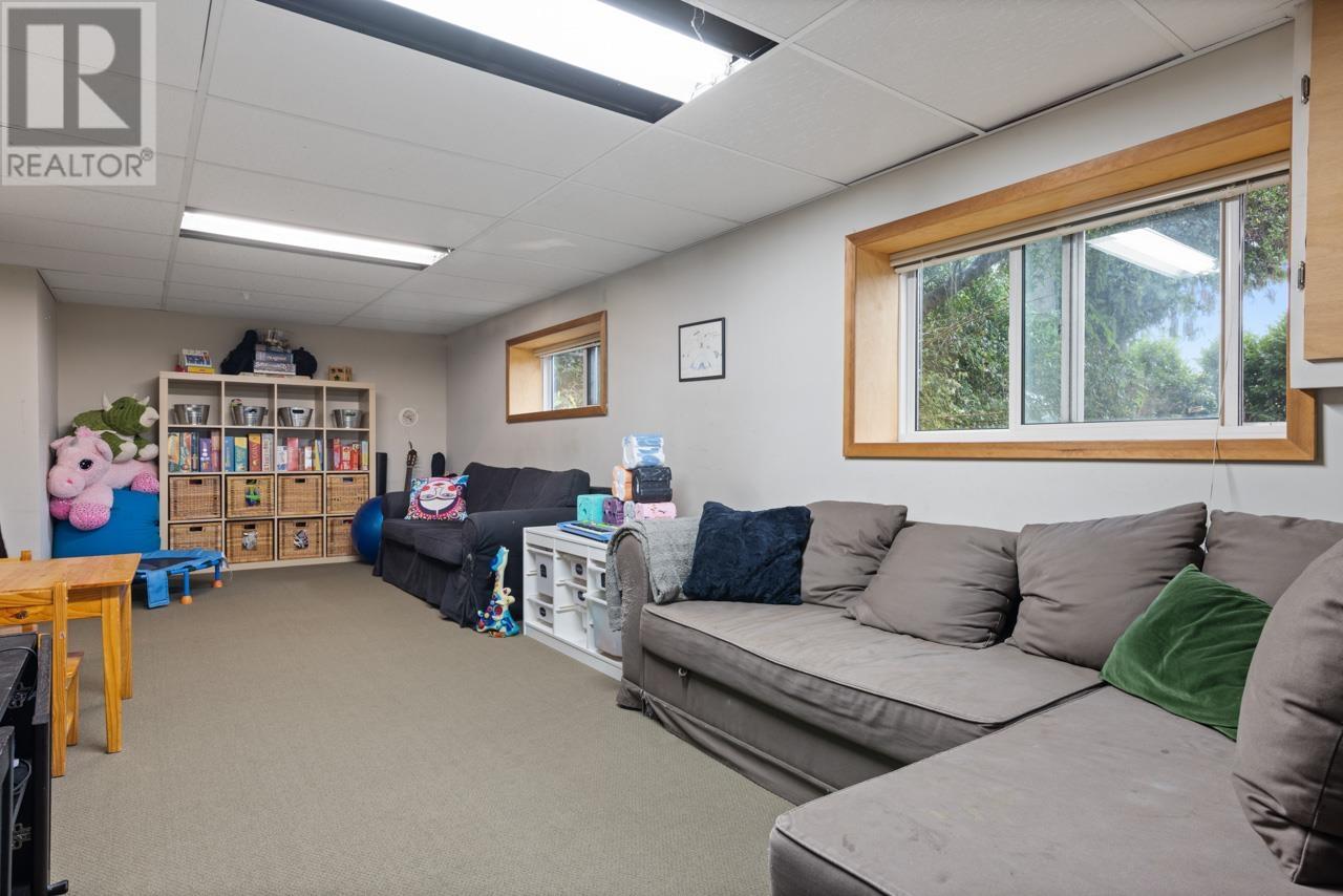 3880 Clark Drive, Vancouver, British Columbia  V5V 4Y8 - Photo 21 - R2826025