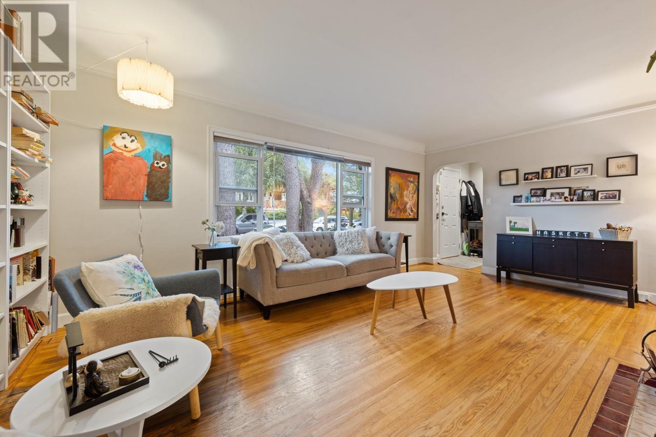 3880 Clark Drive, Vancouver, British Columbia  V5V 4Y8 - Photo 7 - R2826025