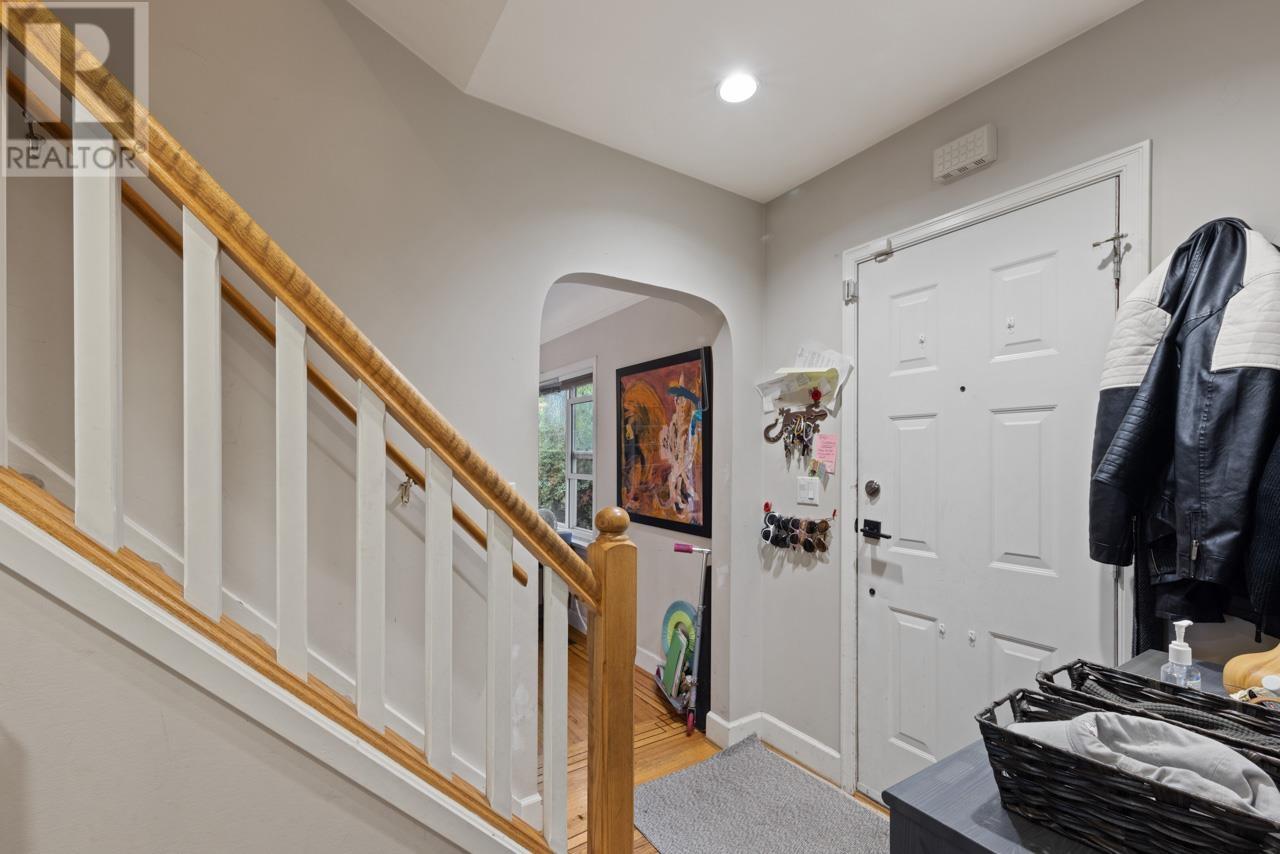 3880 Clark Drive, Vancouver, British Columbia  V5V 4Y8 - Photo 13 - R2826025