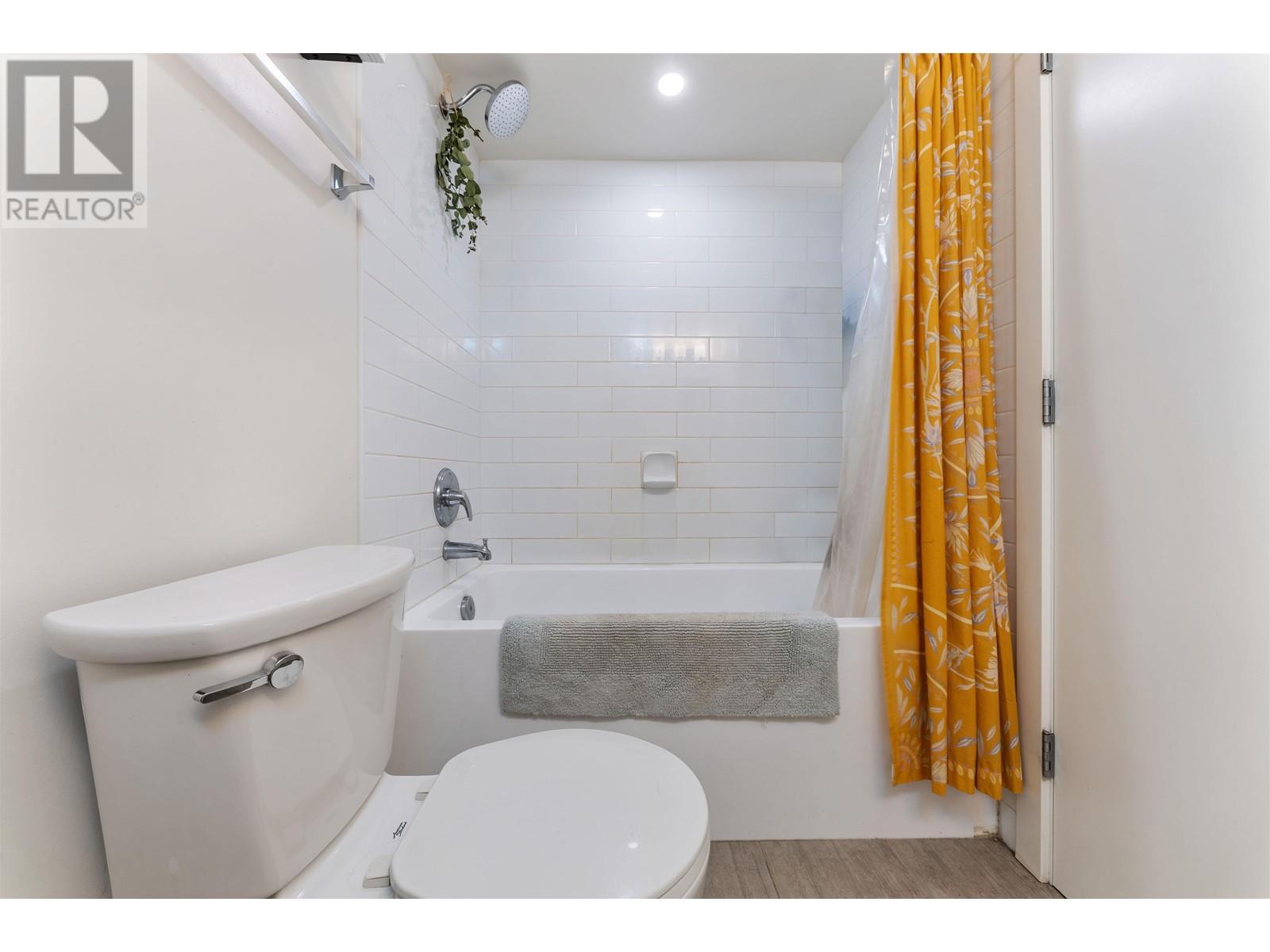 305 357 E 2nd Street, North Vancouver, British Columbia  V7L 1C6 - Photo 8 - R2827169