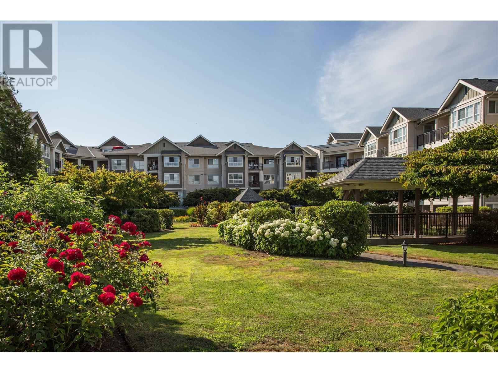 419 19673 Meadow Gardens Way, Pitt Meadows, British Columbia  V3Y 0A1 - Photo 2 - R2827115