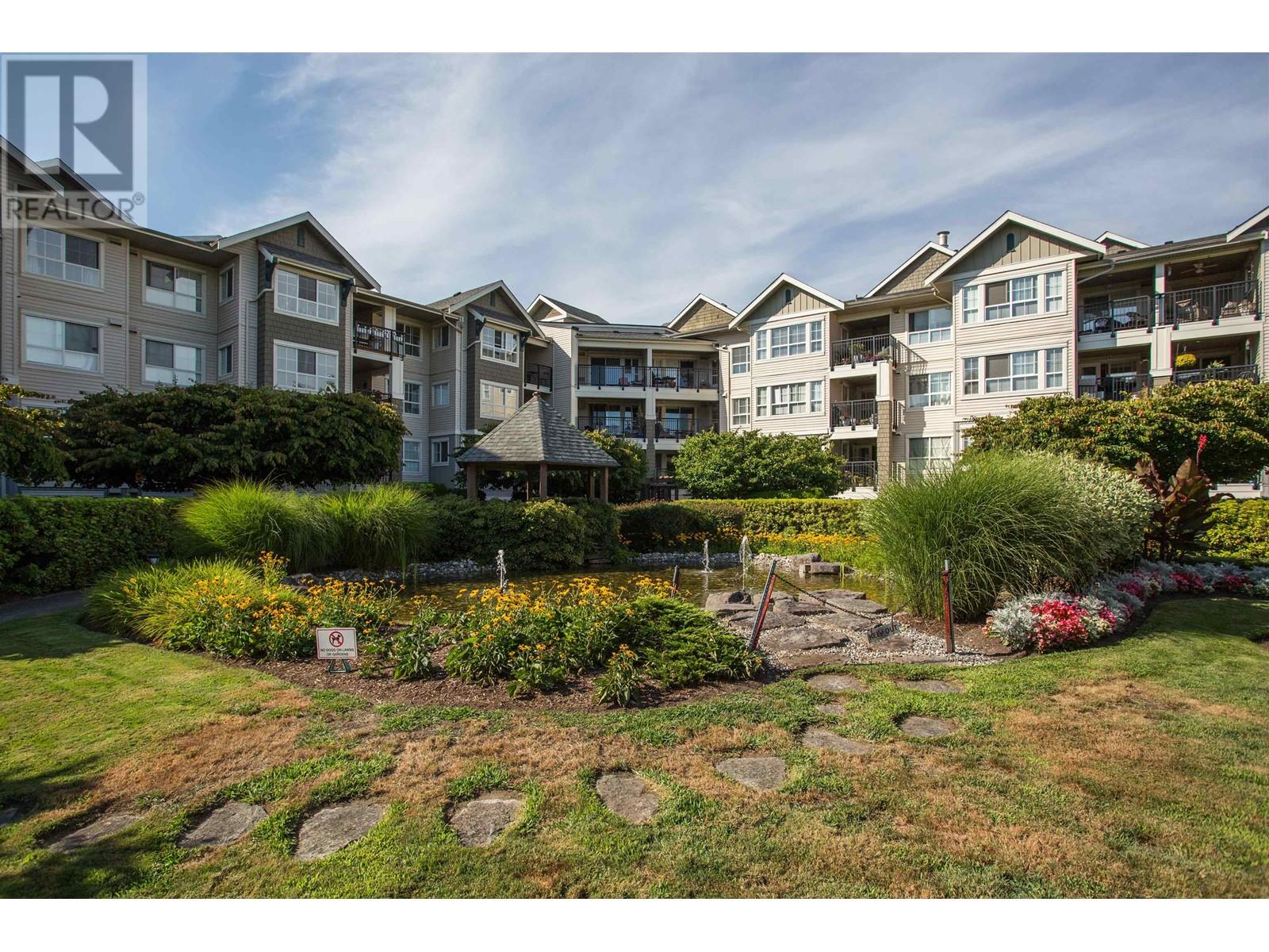 419 19673 Meadow Gardens Way, Pitt Meadows, British Columbia  V3Y 0A1 - Photo 4 - R2827115