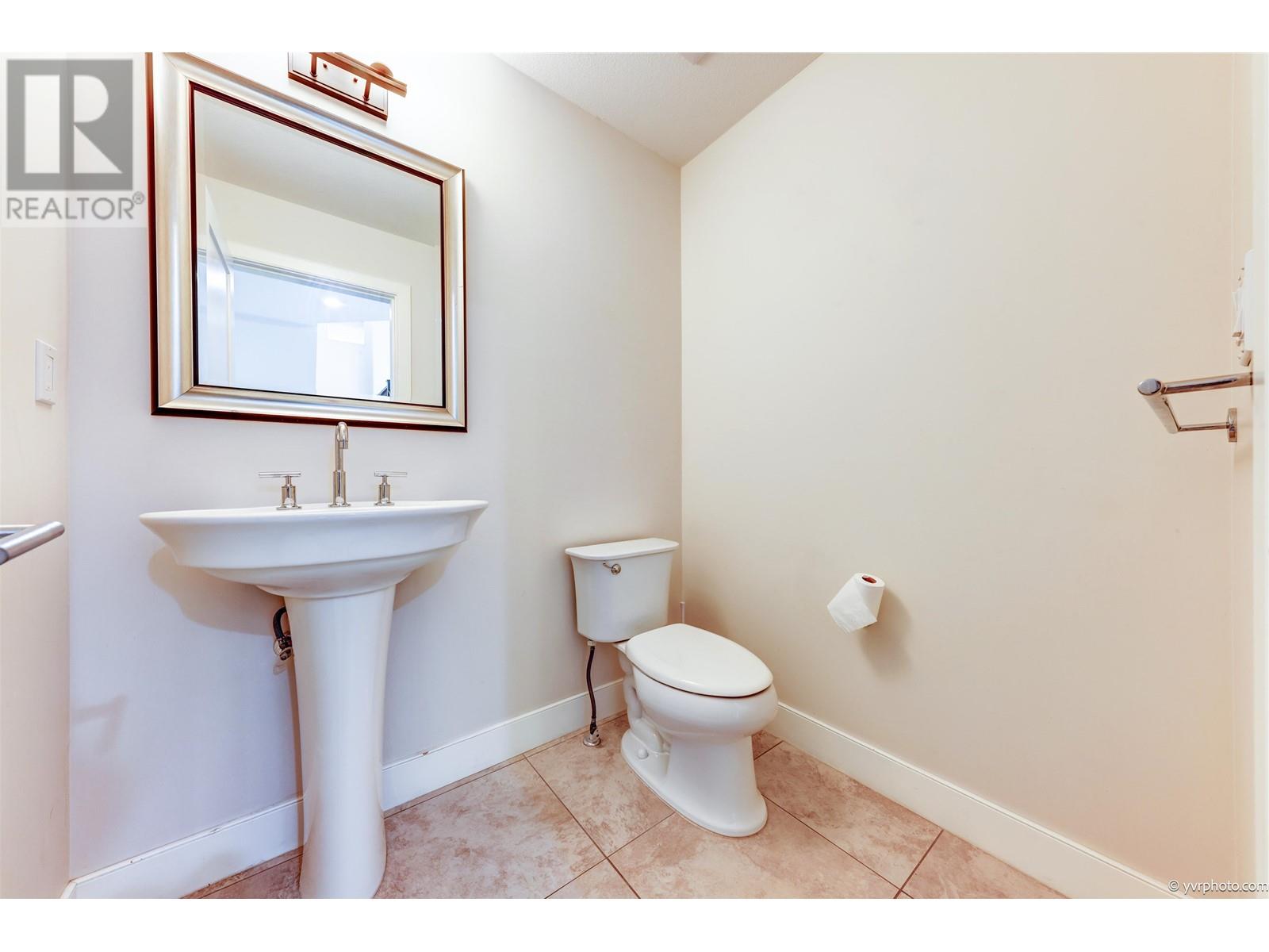 3430 Princeton Avenue, Coquitlam, British Columbia  V3E 0G1 - Photo 18 - R2827298