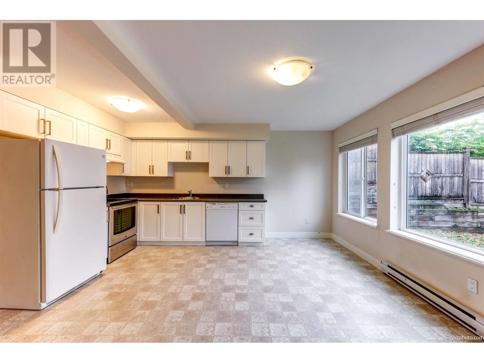 3430 Princeton Avenue, Coquitlam, British Columbia  V3E 0G1 - Photo 30 - R2827298