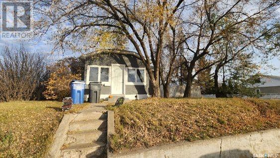 992 109th STREET, north battleford, Saskatchewan