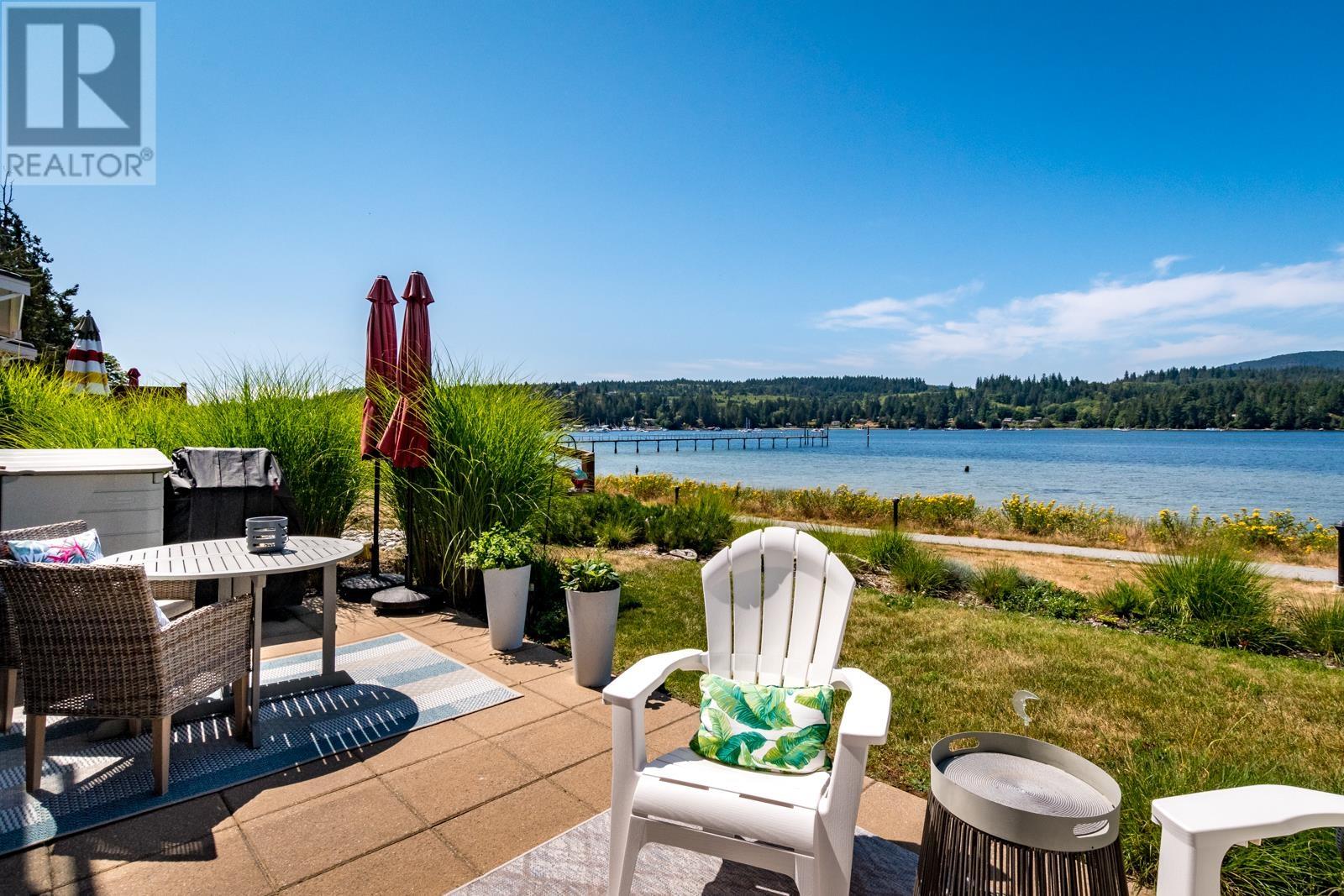 5933 Beachgate Lane, Sechelt, British Columbia  V7Z 0S3 - Photo 4 - R2801364