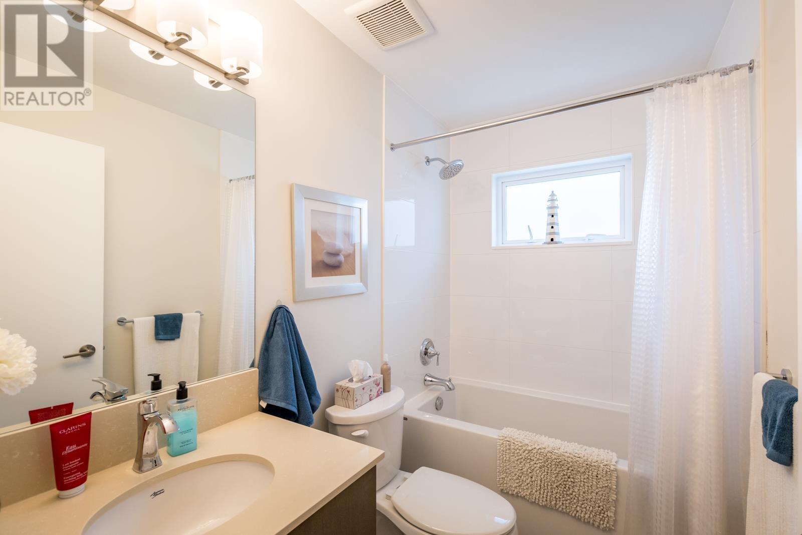5933 Beachgate Lane, Sechelt, British Columbia  V7Z 0S3 - Photo 19 - R2801364