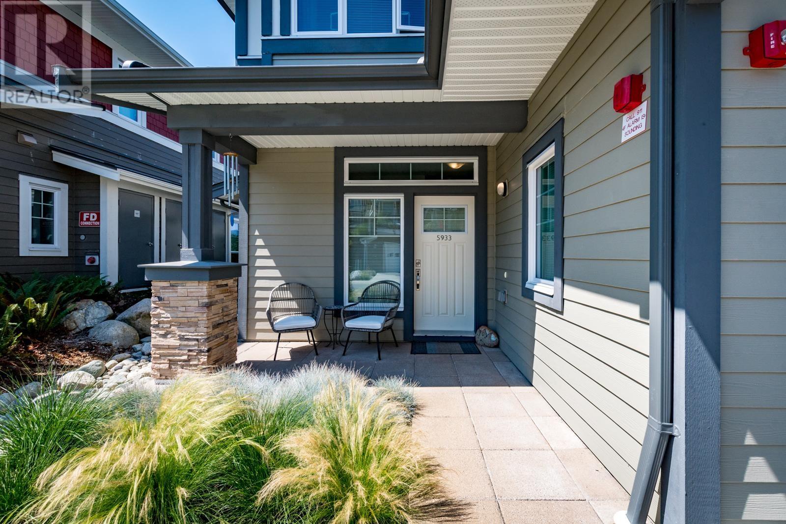 5933 Beachgate Lane, Sechelt, British Columbia  V7Z 0S3 - Photo 27 - R2801364