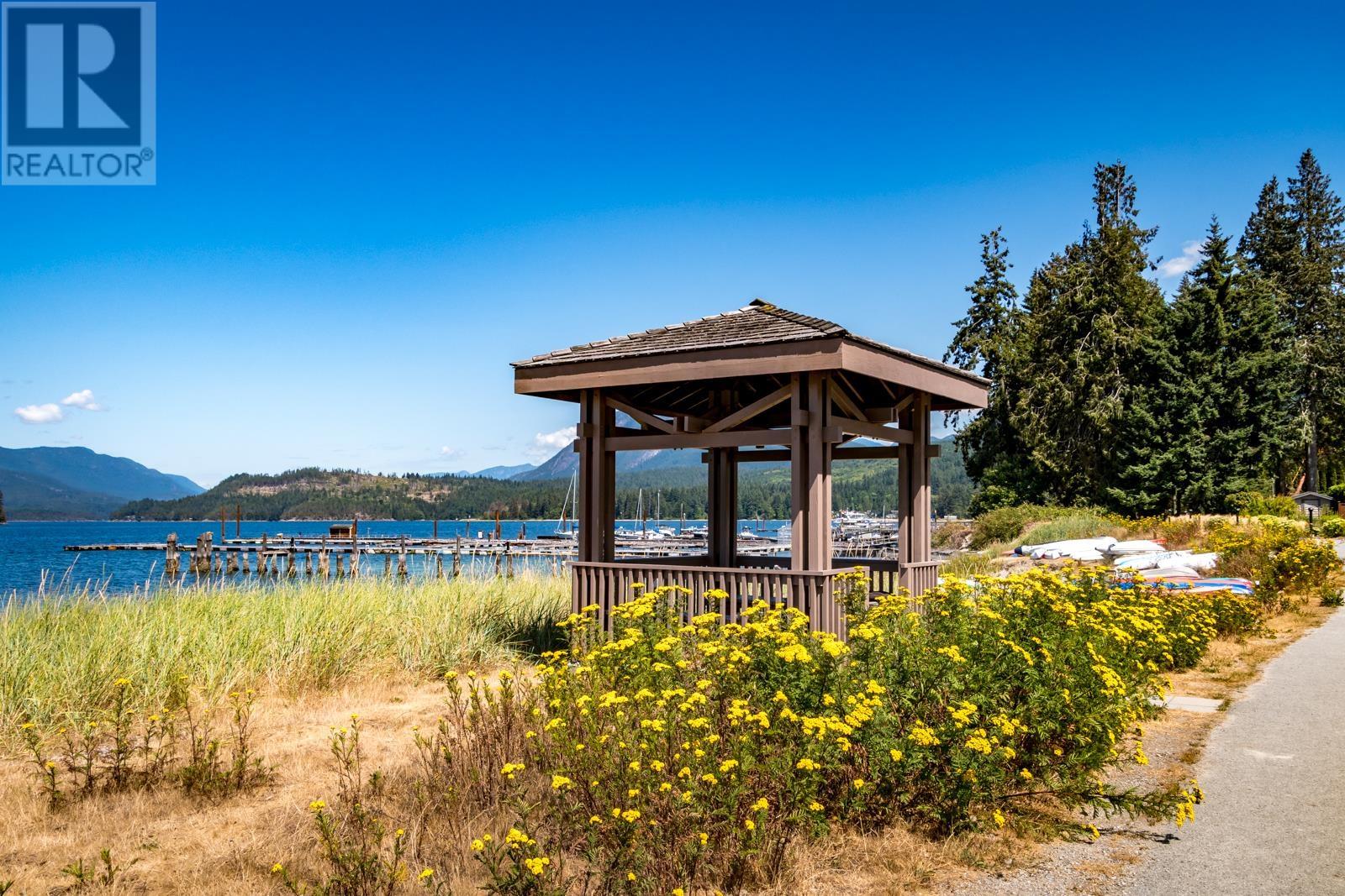 5933 Beachgate Lane, Sechelt, British Columbia  V7Z 0S3 - Photo 35 - R2801364