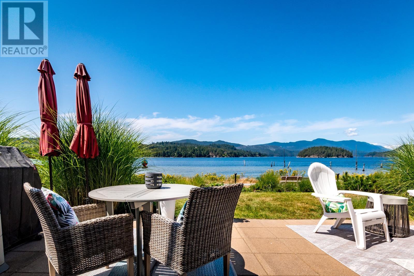 5933 Beachgate Lane, Sechelt, British Columbia  V7Z 0S3 - Photo 5 - R2801364