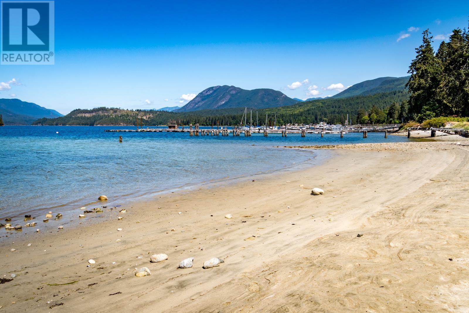 5933 Beachgate Lane, Sechelt, British Columbia  V7Z 0S3 - Photo 36 - R2801364