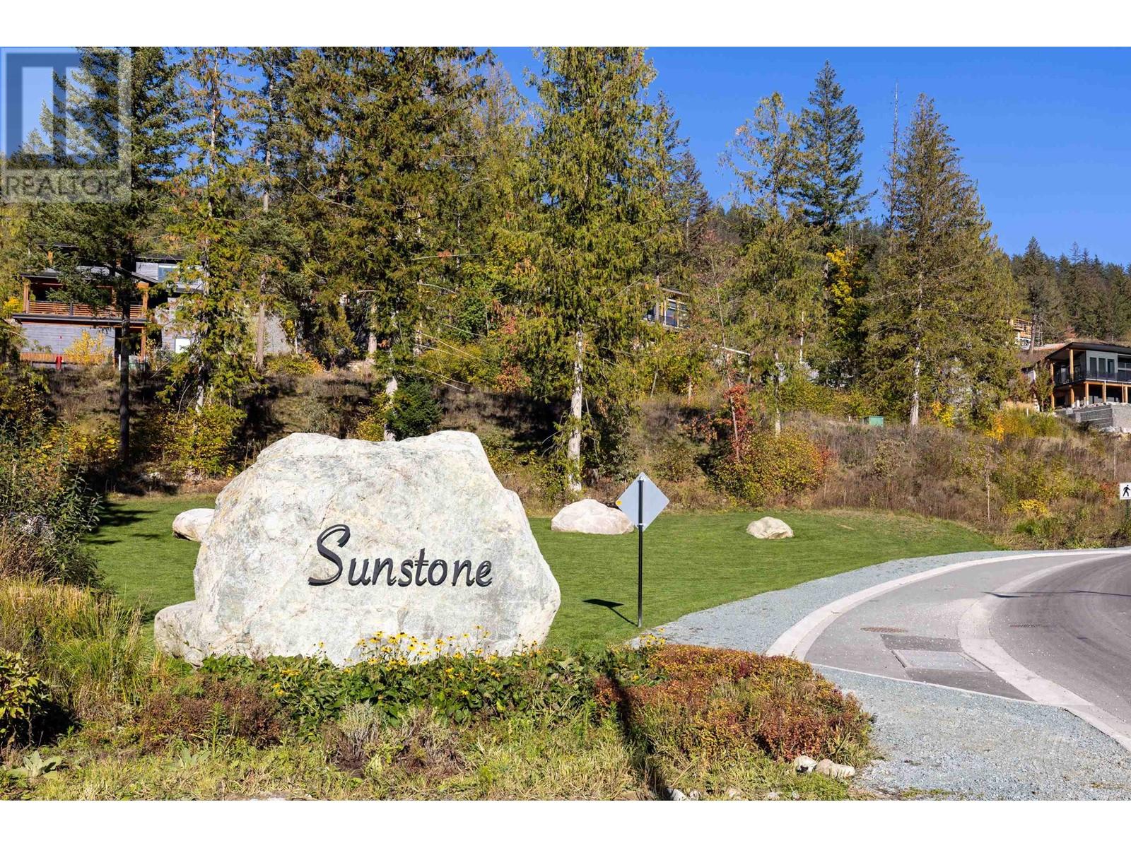 7637 Seven O'clock Drive, Pemberton, British Columbia  V0N 2L3 - Photo 14 - R2827271
