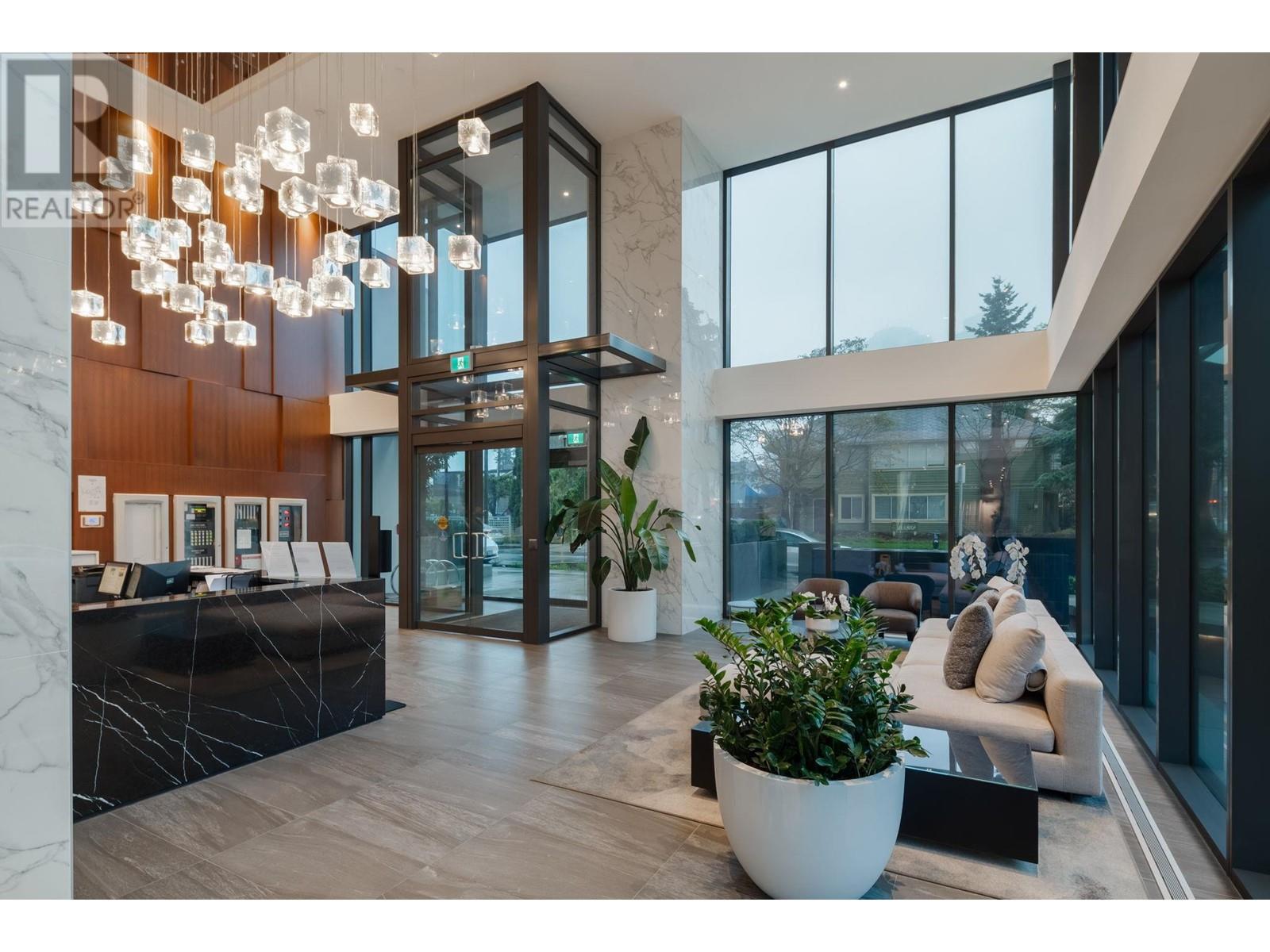 1807 4711 Hazel Street, Burnaby, British Columbia  V5H 0J9 - Photo 3 - R2827336