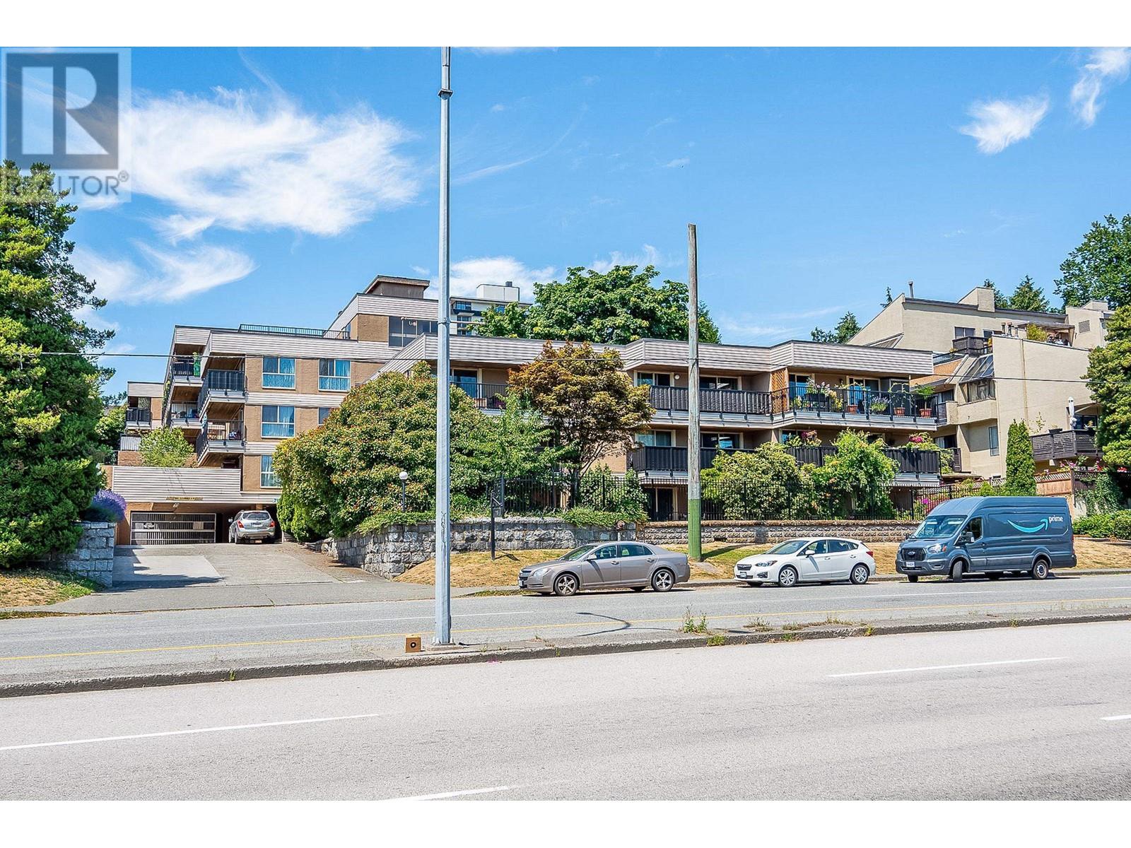 404 715 ROYAL AVENUE, new westminster, British Columbia