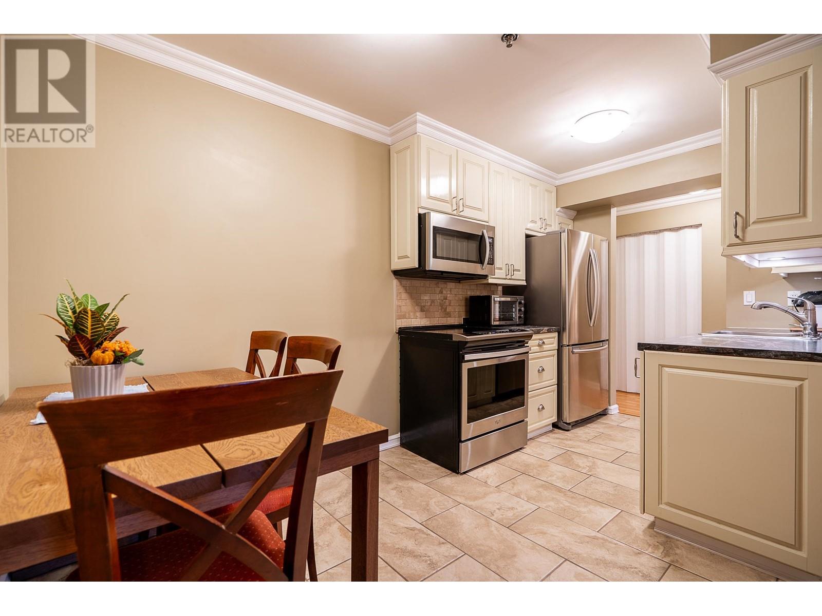 404 715 Royal Avenue, New Westminster, British Columbia  V3M 5X4 - Photo 10 - R2827338