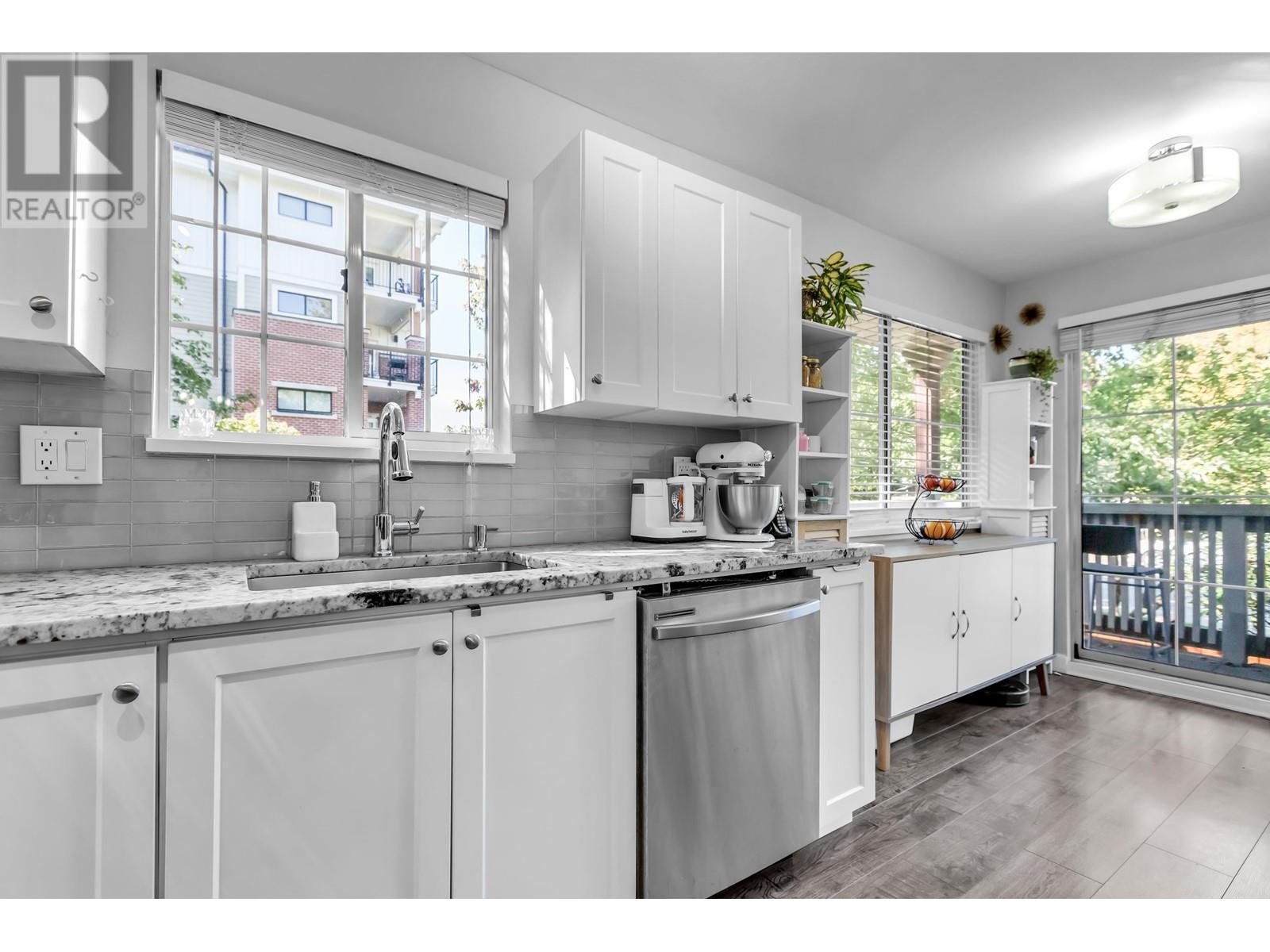 303 888 Gauthier Avenue, Coquitlam, British Columbia  V3K 6Y1 - Photo 12 - R2827344