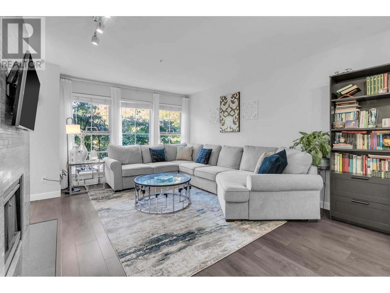 303 888 Gauthier Avenue, Coquitlam, British Columbia  V3K 6Y1 - Photo 4 - R2827344