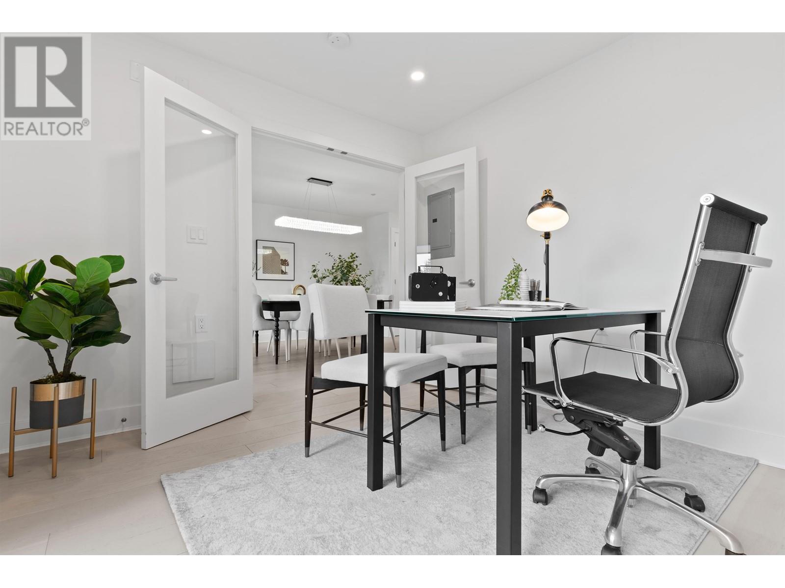 306 843 22nd Street, West Vancouver, British Columbia  V7V 4C1 - Photo 14 - R2827347