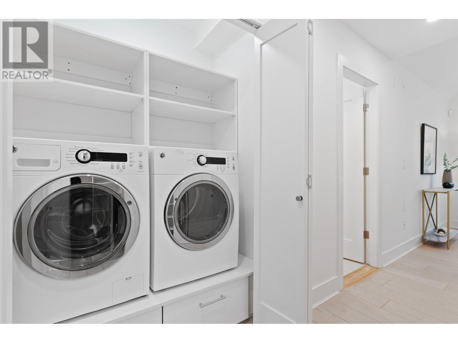 306 843 22nd Street, West Vancouver, British Columbia  V7V 4C1 - Photo 16 - R2827347