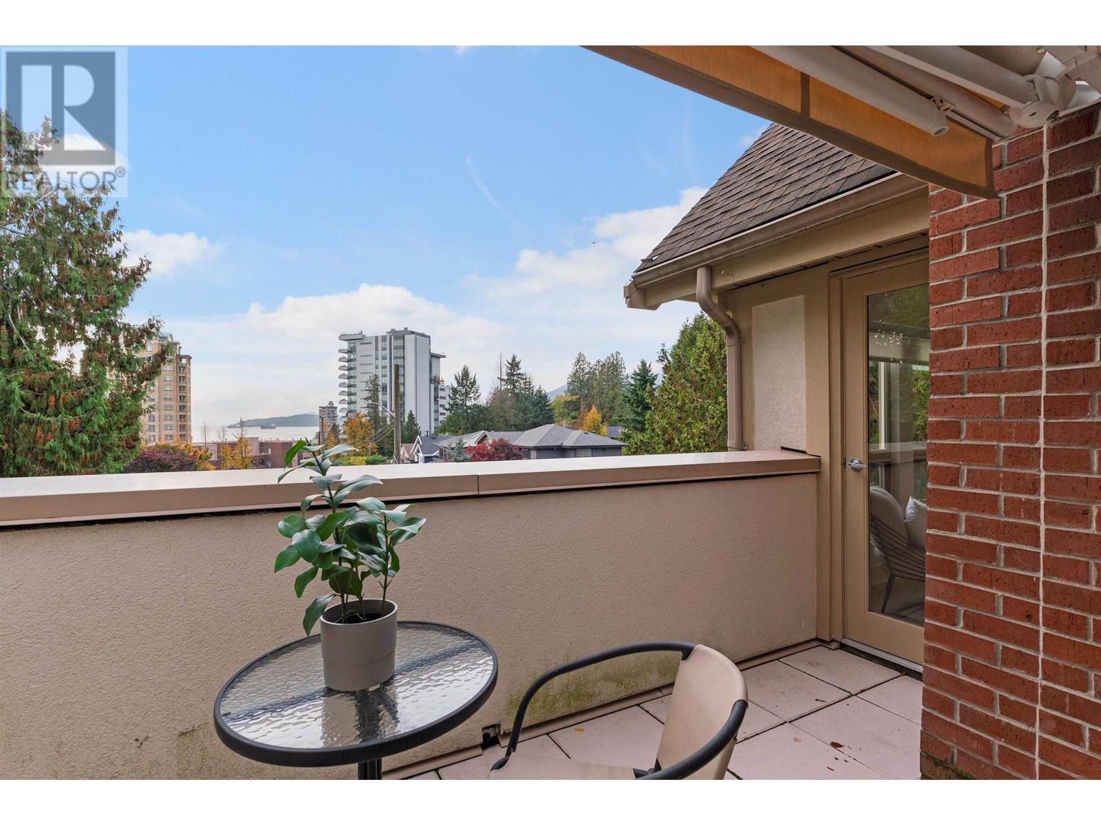 306 843 22nd Street, West Vancouver, British Columbia  V7V 4C1 - Photo 18 - R2827347