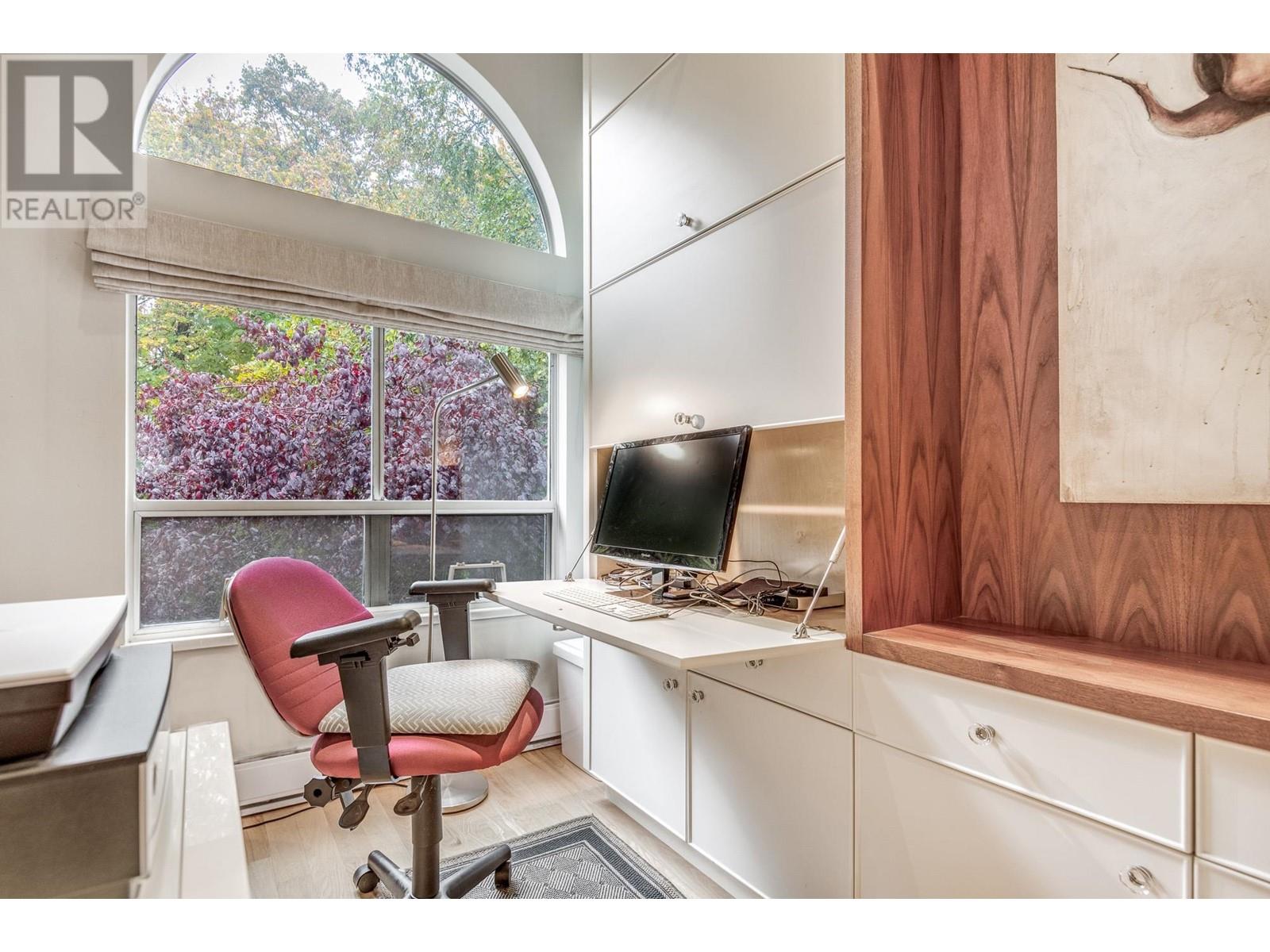 1893 W 13th Avenue, Vancouver, British Columbia  V6J 2H4 - Photo 12 - R2827355