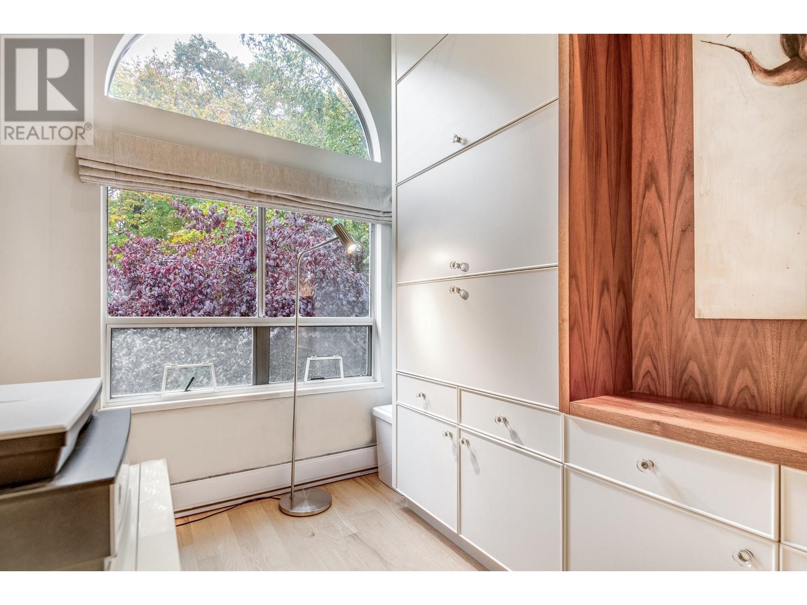 1893 W 13th Avenue, Vancouver, British Columbia  V6J 2H4 - Photo 13 - R2827355