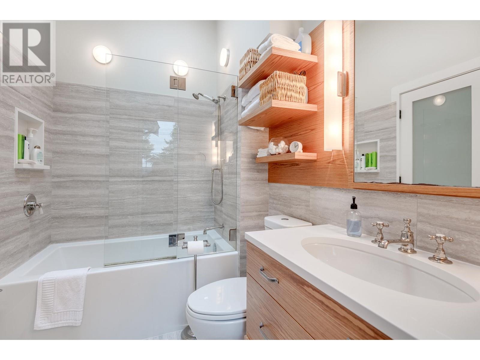 1893 W 13th Avenue, Vancouver, British Columbia  V6J 2H4 - Photo 25 - R2827355