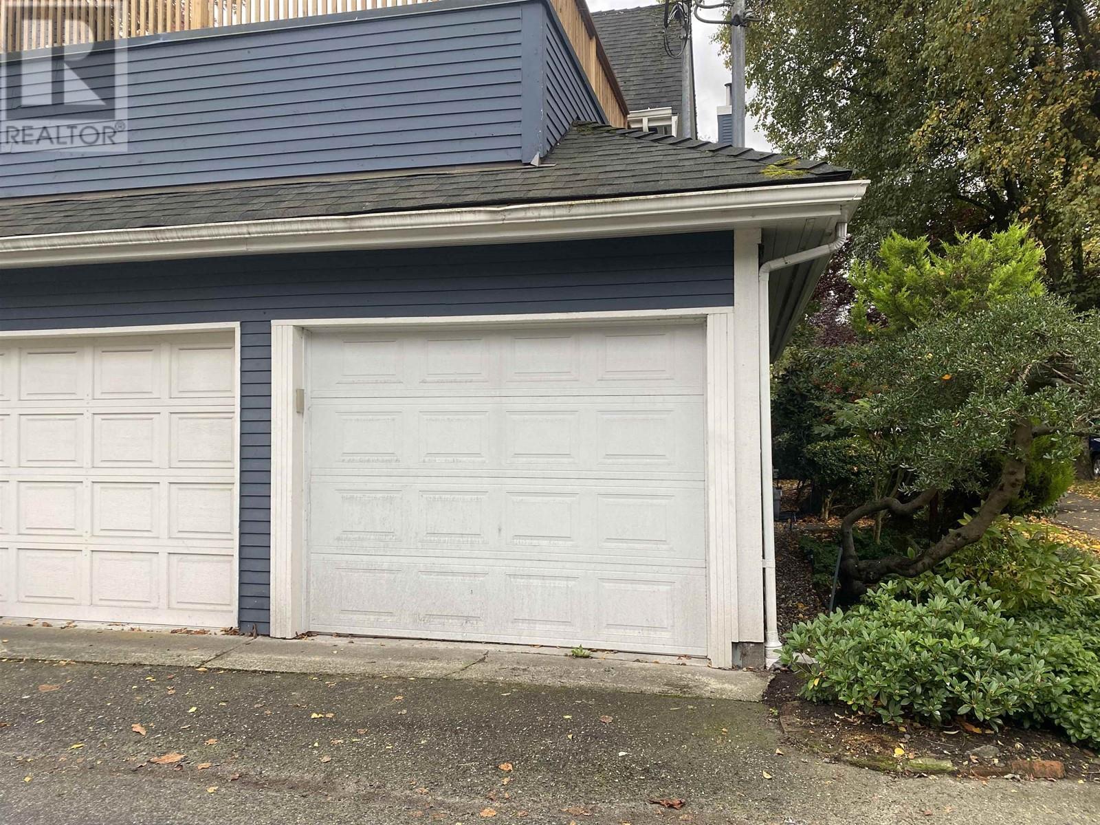 1893 W 13th Avenue, Vancouver, British Columbia  V6J 2H4 - Photo 33 - R2827355