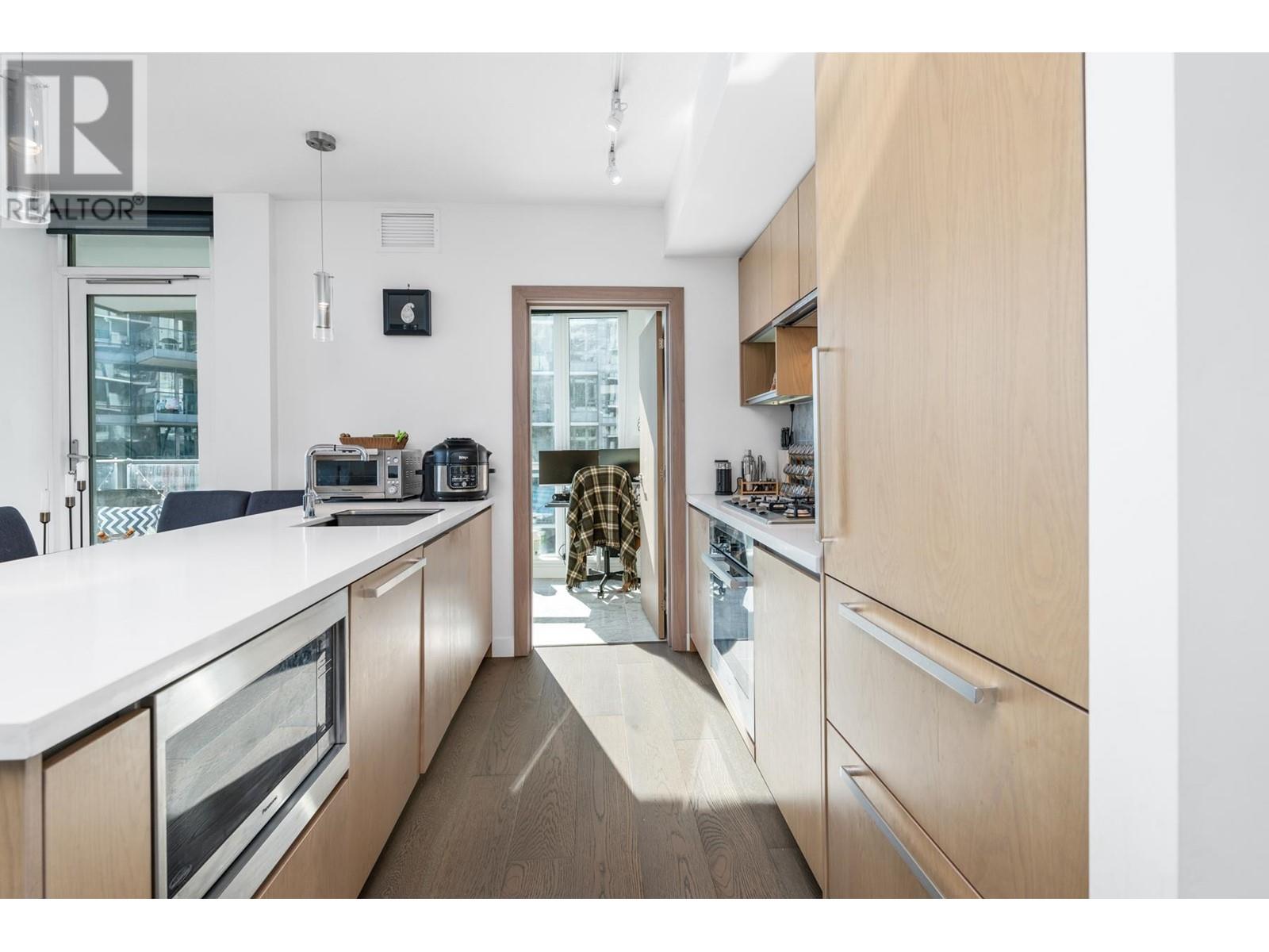 1558 38 Smithe Street, Vancouver, British Columbia  V6B 0P3 - Photo 13 - R2827356