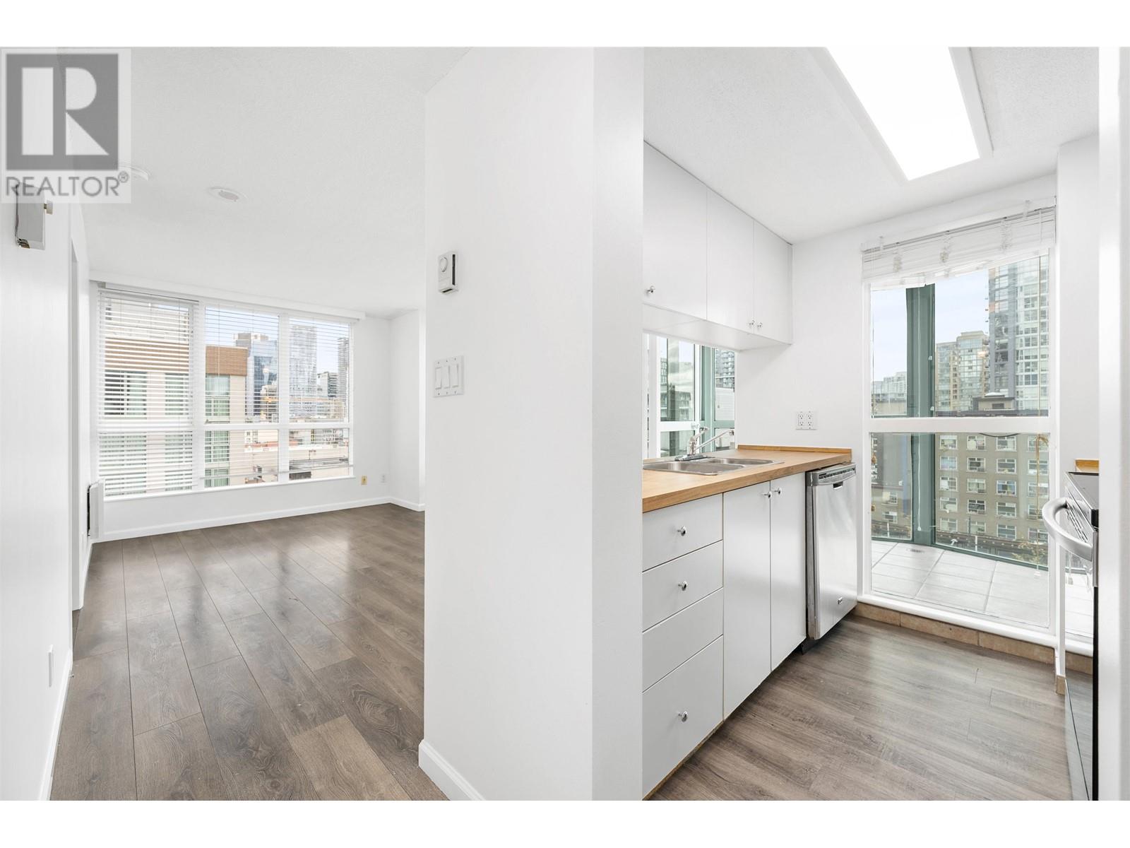 707 1188 Howe Street, Vancouver, British Columbia  V6Z 2S8 - Photo 10 - R2827359