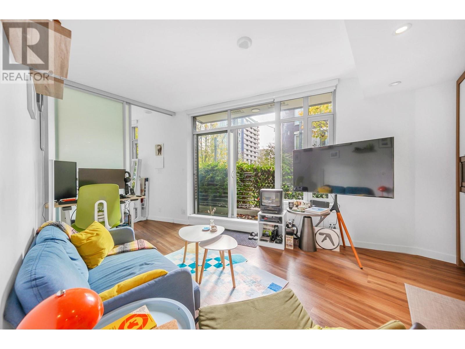 108 1661 Quebec Street, Vancouver, British Columbia  V6A 0H2 - Photo 2 - R2827386