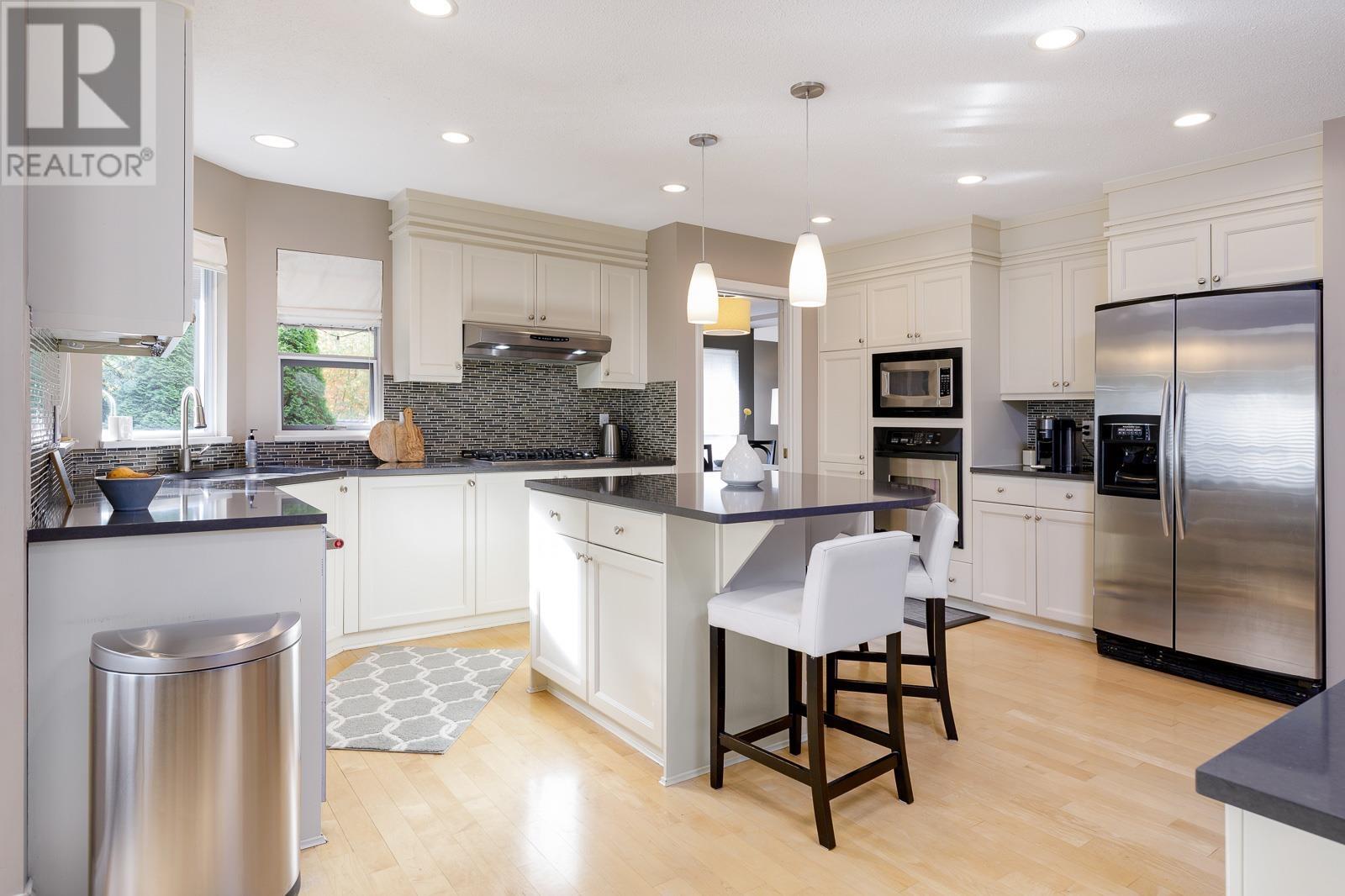 108 Parkside Drive, Port Moody, British Columbia  V3H 4W8 - Photo 10 - R2827353