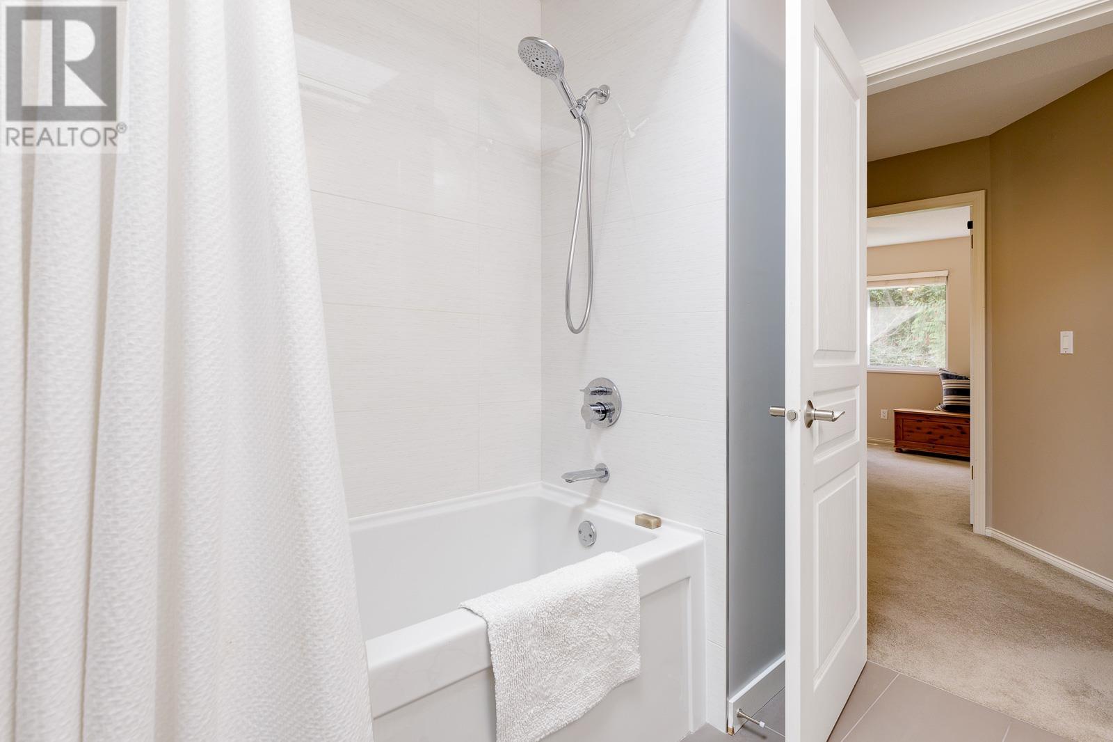 108 Parkside Drive, Port Moody, British Columbia  V3H 4W8 - Photo 29 - R2827353