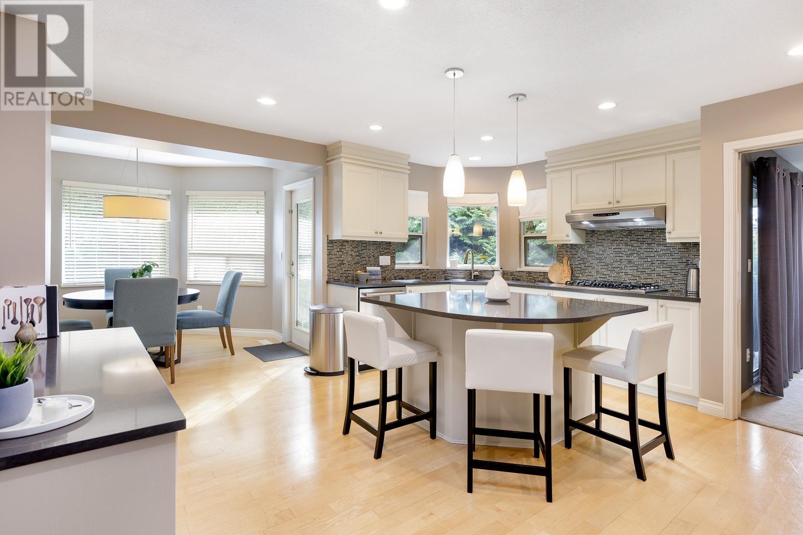 108 Parkside Drive, Port Moody, British Columbia  V3H 4W8 - Photo 9 - R2827353