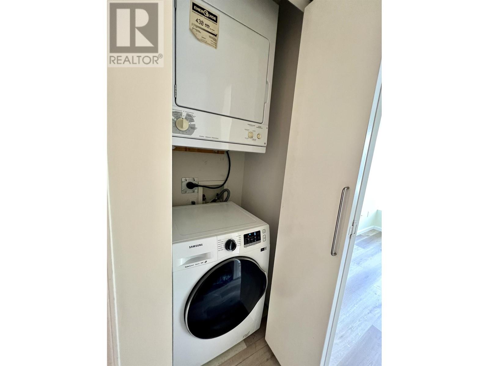 7468 Magnolia Terrace, Burnaby, British Columbia  V5E 4L1 - Photo 19 - R2827364