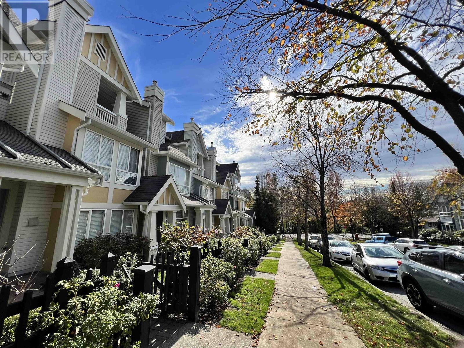 7468 Magnolia Terrace, Burnaby, British Columbia  V5E 4L1 - Photo 21 - R2827364