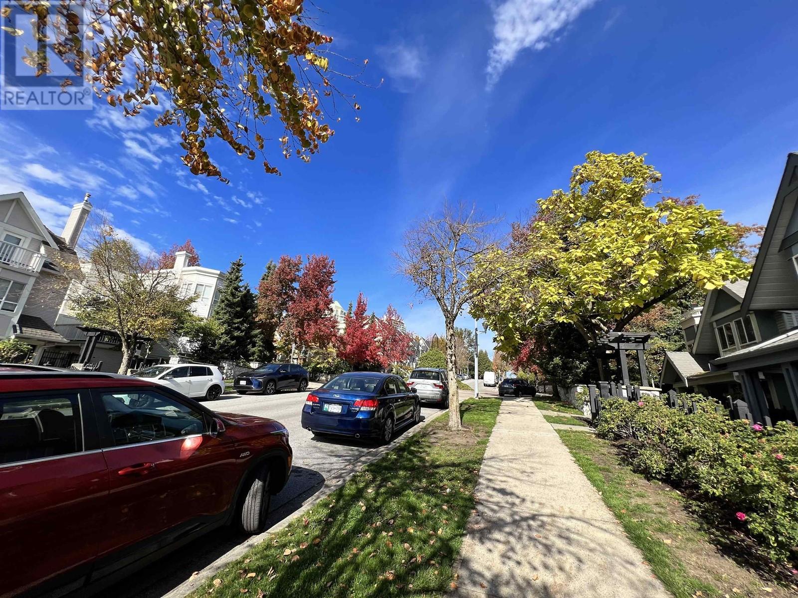 7468 Magnolia Terrace, Burnaby, British Columbia  V5E 4L1 - Photo 22 - R2827364