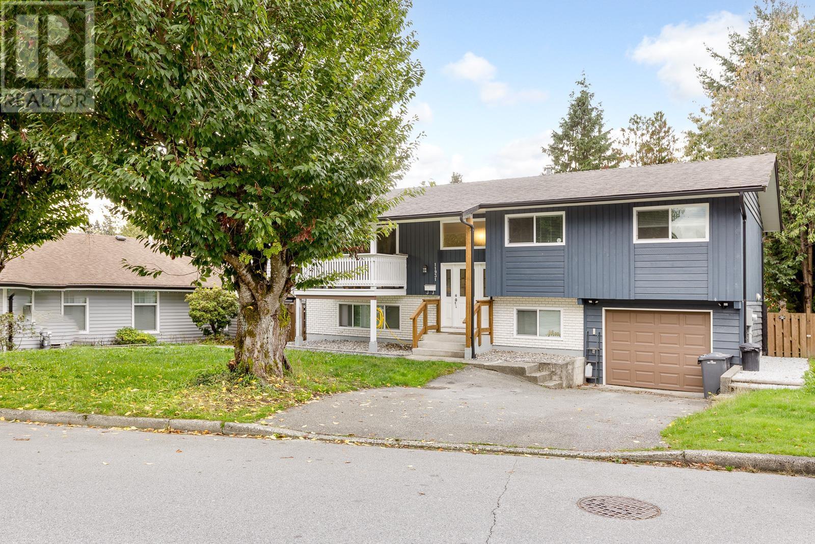 11931 Wicklow Way, Maple Ridge, British Columbia  V2X 7W2 - Photo 2 - R2826717