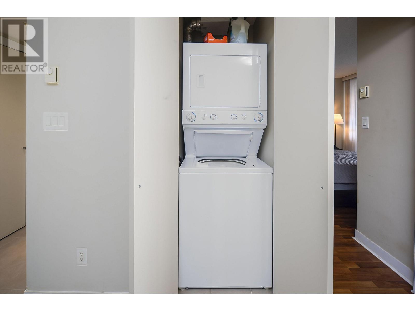 1302 7328 Arcola Street, Burnaby, British Columbia  V5E 0A7 - Photo 15 - R2812053