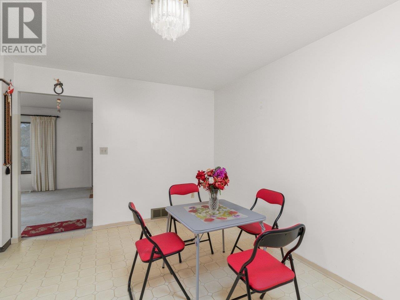 20536 114 Avenue, Maple Ridge, British Columbia  V2X 1J3 - Photo 5 - R2821742