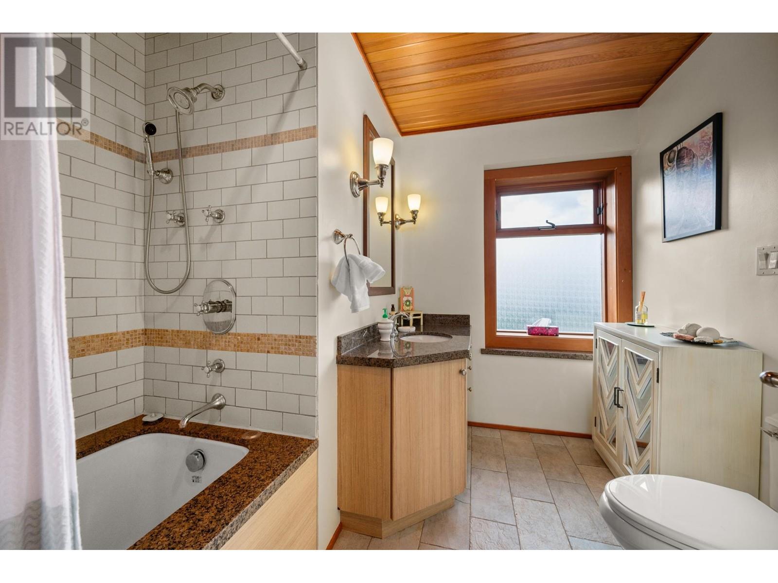 3850 Point Grey Road, Vancouver, British Columbia  V6R 1B4 - Photo 31 - R2827393