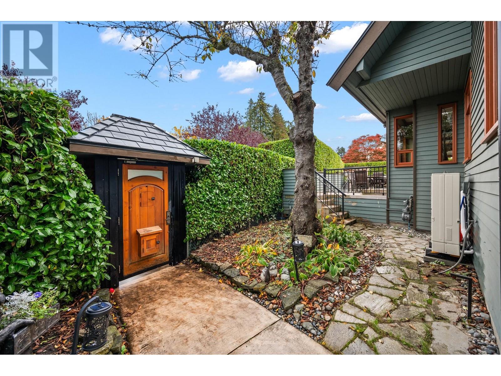 3850 Point Grey Road, Vancouver, British Columbia  V6R 1B4 - Photo 32 - R2827393
