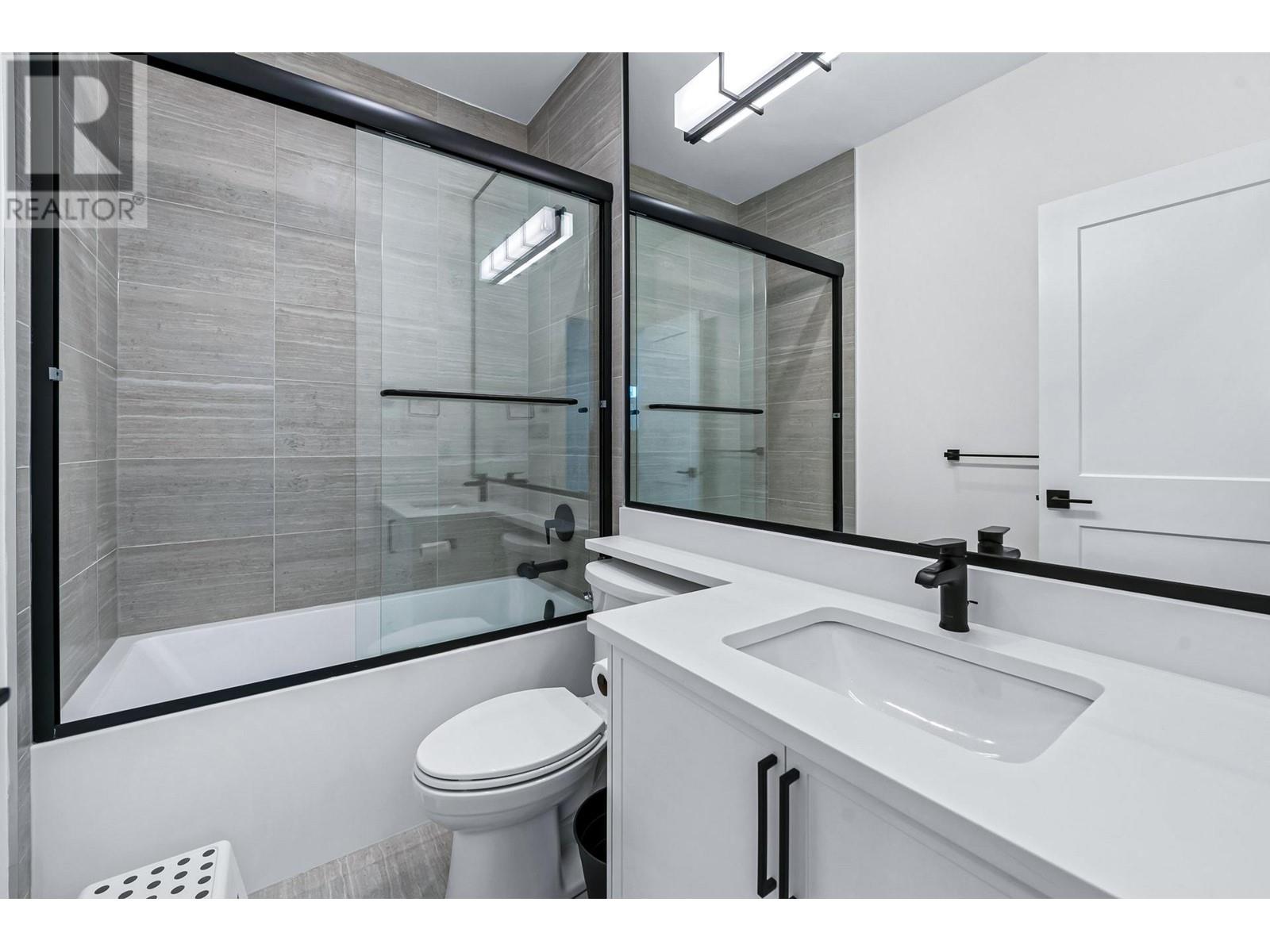 6 8620 Railway Avenue, Richmond, British Columbia  V7C 3K3 - Photo 11 - R2822289