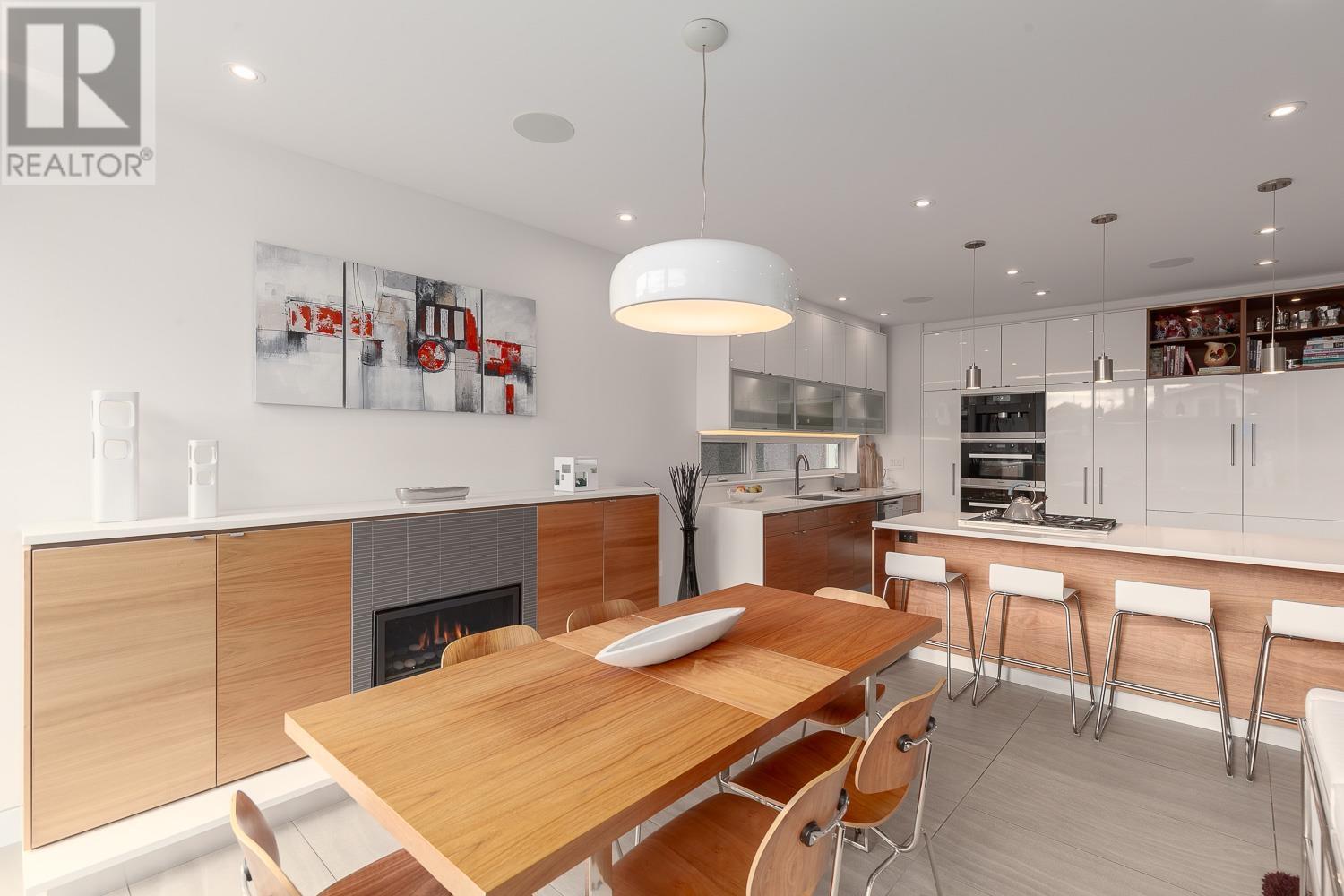 3524 Oxford Street, Vancouver, British Columbia  V5K 1P1 - Photo 14 - R2825521