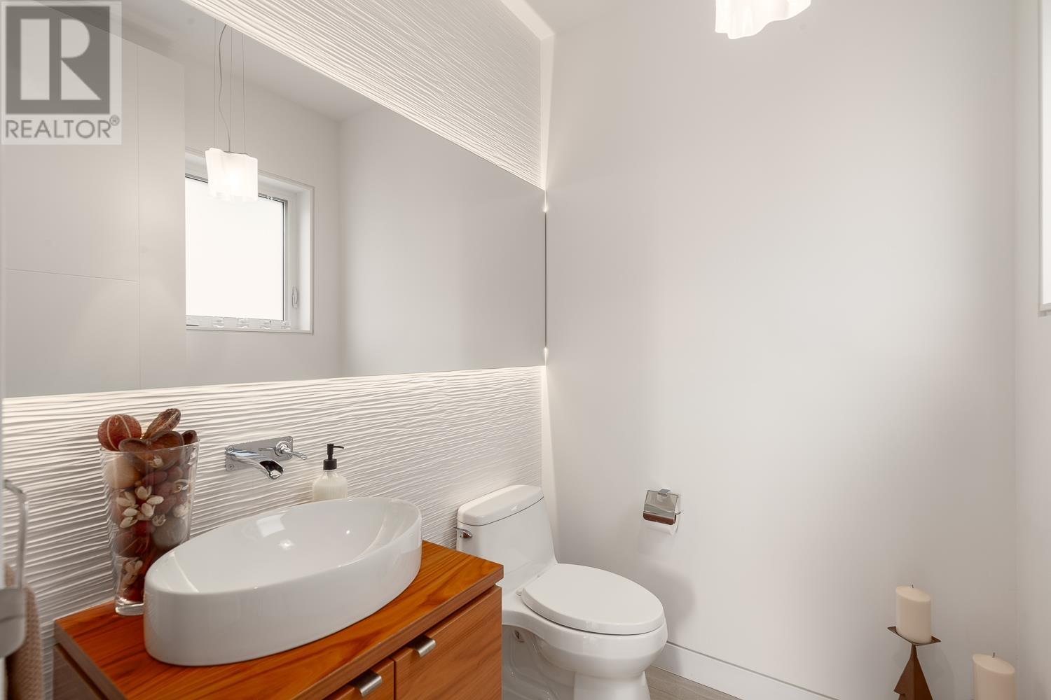 3524 Oxford Street, Vancouver, British Columbia  V5K 1P1 - Photo 16 - R2825521
