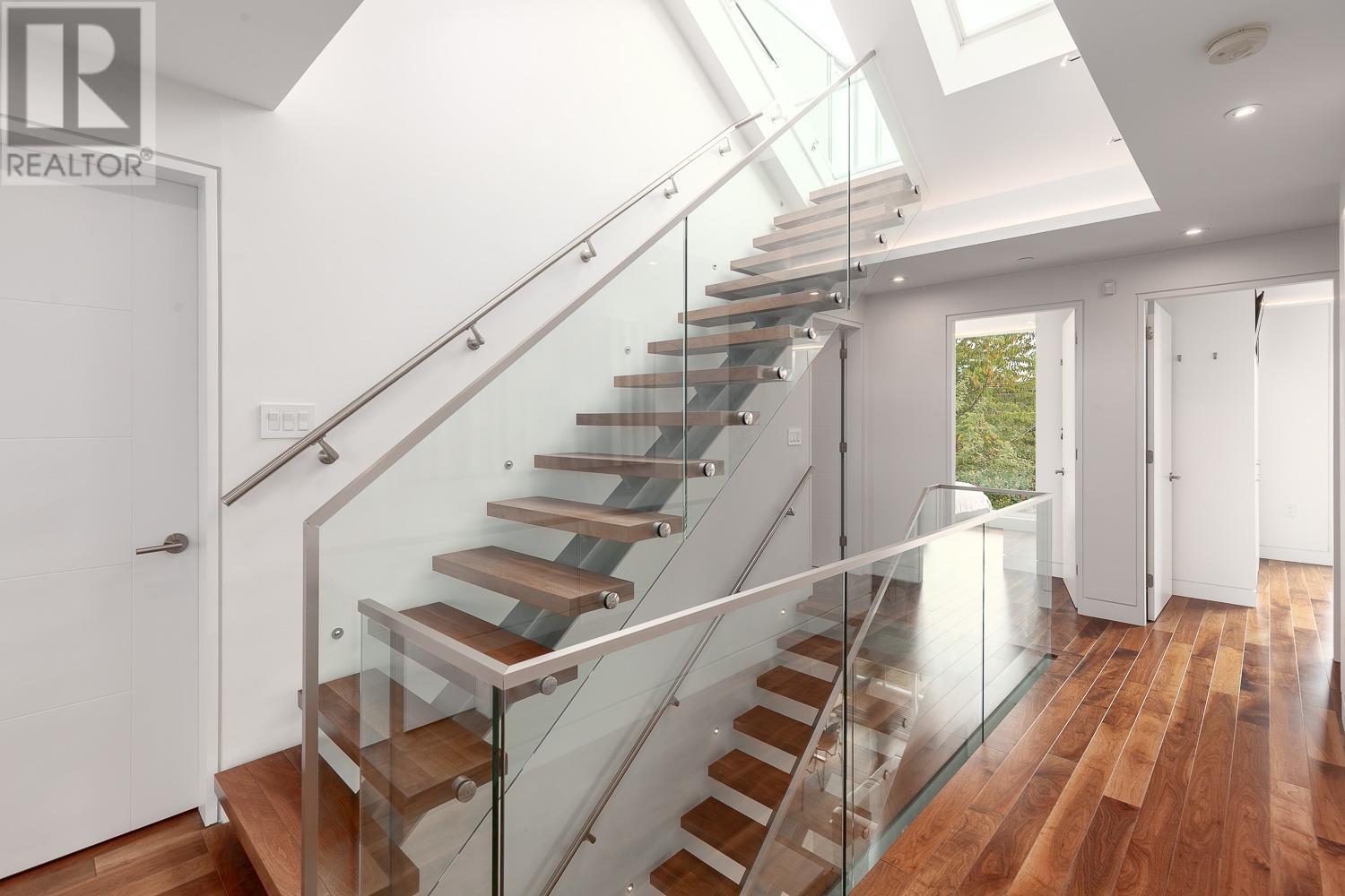 3524 Oxford Street, Vancouver, British Columbia  V5K 1P1 - Photo 18 - R2825521