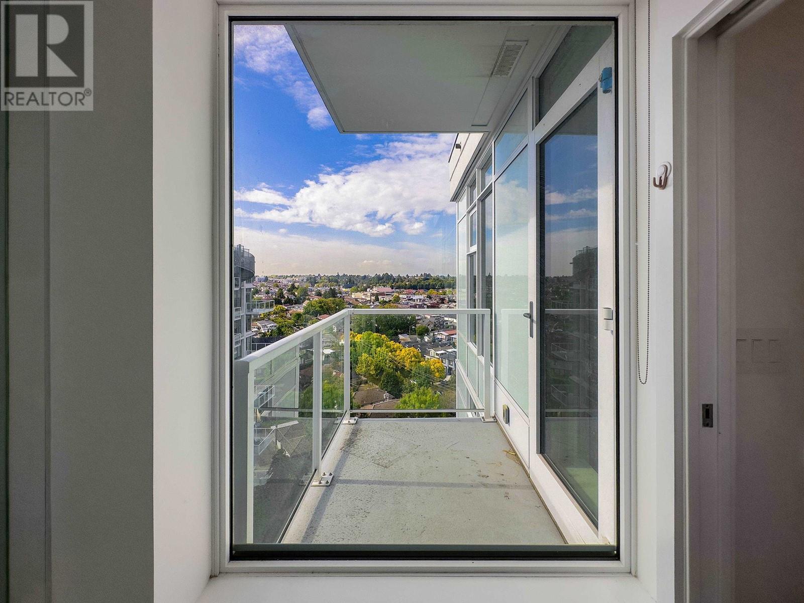 1801 4638 Gladstone Street, Vancouver, British Columbia  V5N 0G5 - Photo 15 - R2827429